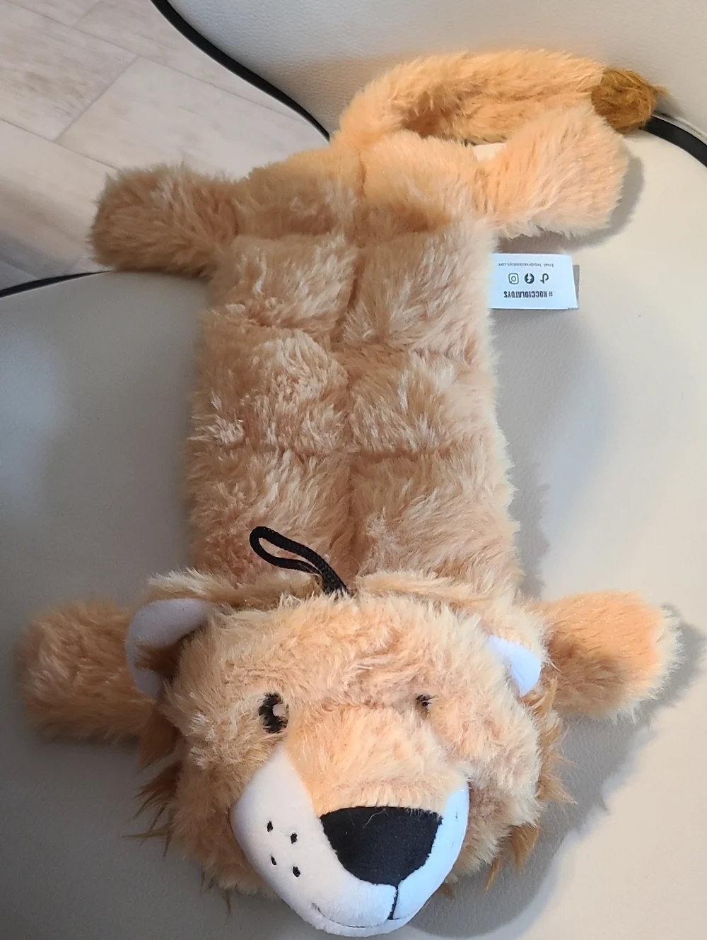 Plush Lion Dog Toy - Soft Tan Chew Plush for Pets